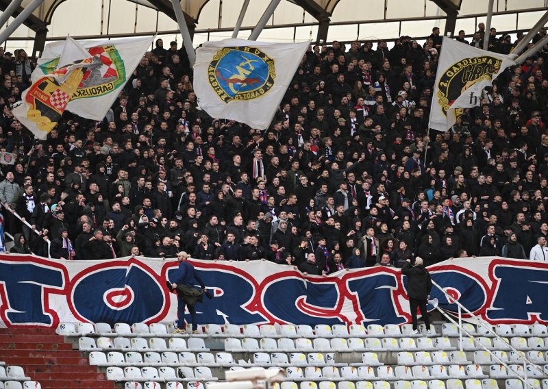 Evo kako je Torcida na tribinama proslavila napad na Delije