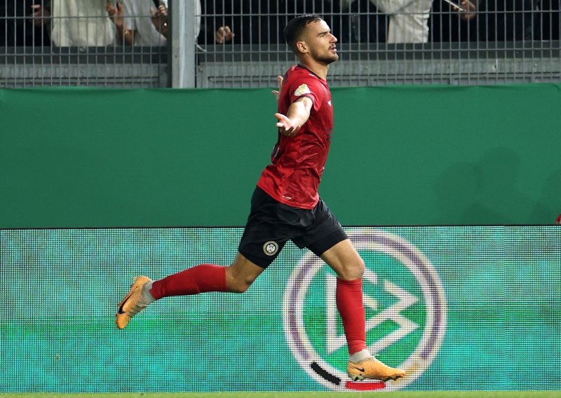 Bivši igrač Hajduka u 30 minuta zabio dva gola; pogledajte ih!