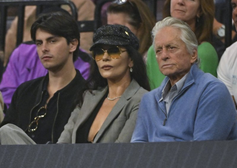 Catherine Zeta-Jones izvan sebe od bijesa: Sina su joj osramotili, a onda je stigla i 'isprika'