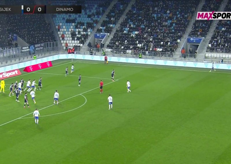 Komentator zapanjen viđenim na derbiju Osijeka i Dinama: 'Bože dragi...'