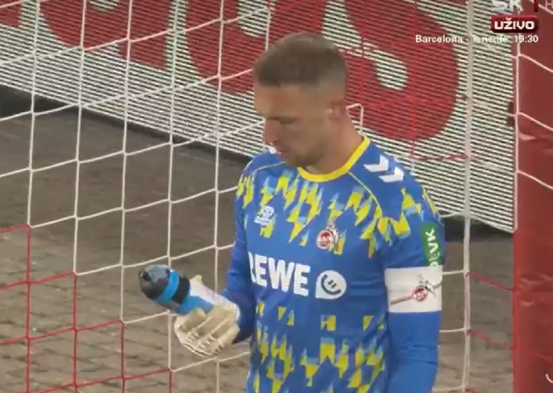 Evo kako je vratar Kölna 'prevario' Matanovića. Uzeo je bočicu i....