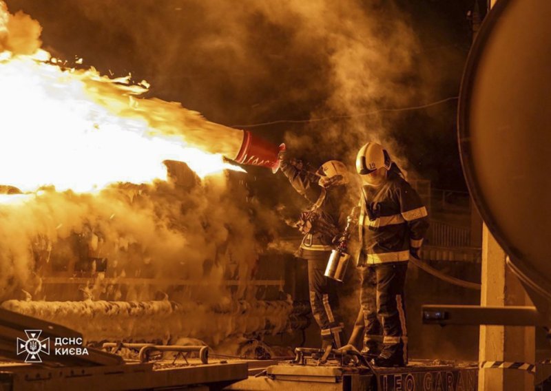 Rusi nemilosrdno udaraju po Kijevu, više od 1300 zgrada nema grijanje