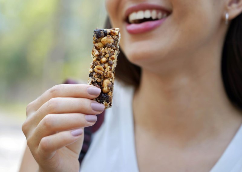 Prodaju nam ih kao zdrave, a pune su šećera i masti! Evo što zapravo unosite u tijelo