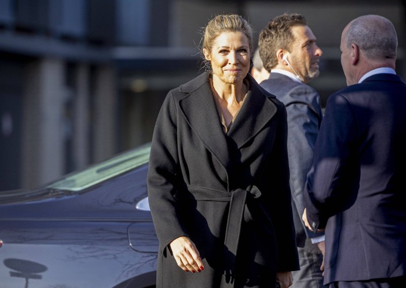 Kraljica Maxima pokazala kako se nose 'ubojito' visoke čizme u pedesetima