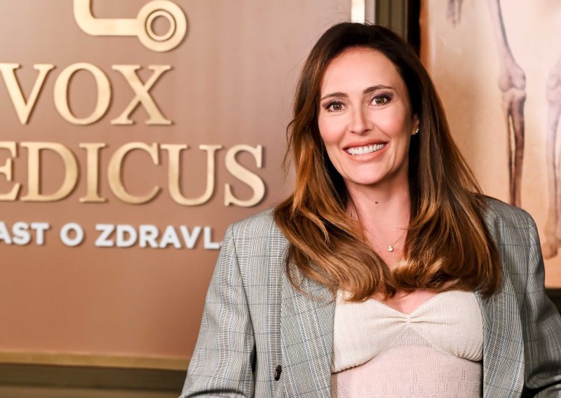 Tek što je započela novi poslovni projekt, bivša voditeljica Dnevnika otkrila sretnu vijest: Stiže beba!