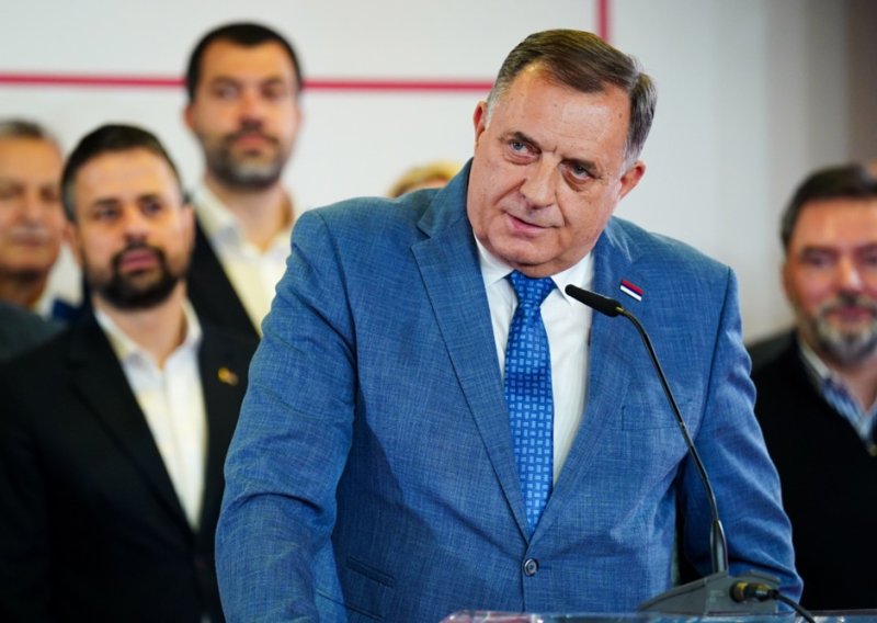 Dodik želi važnu židovsku knjigu iz Sarajeva vratiti u Izrael, razbjesnio glavni grad BiH