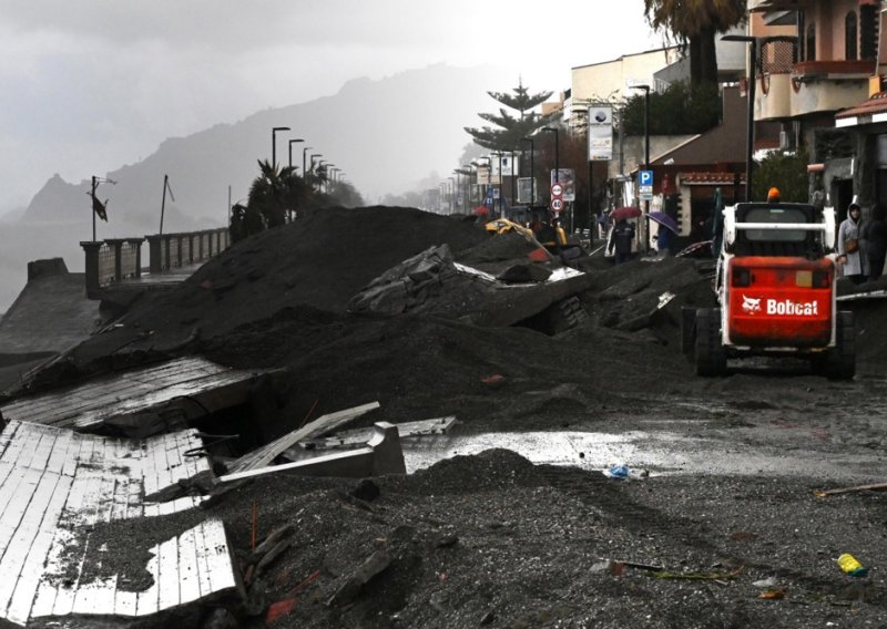Italija proglasila izvanredno stanje, velike štete u južnim regijama nakon oluje