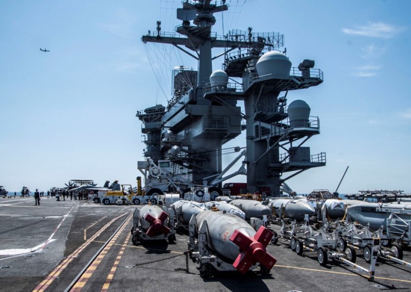 Američka udarna armada je upravo pokraj Irana, Trump: Teheran me zvao, žele dogovor