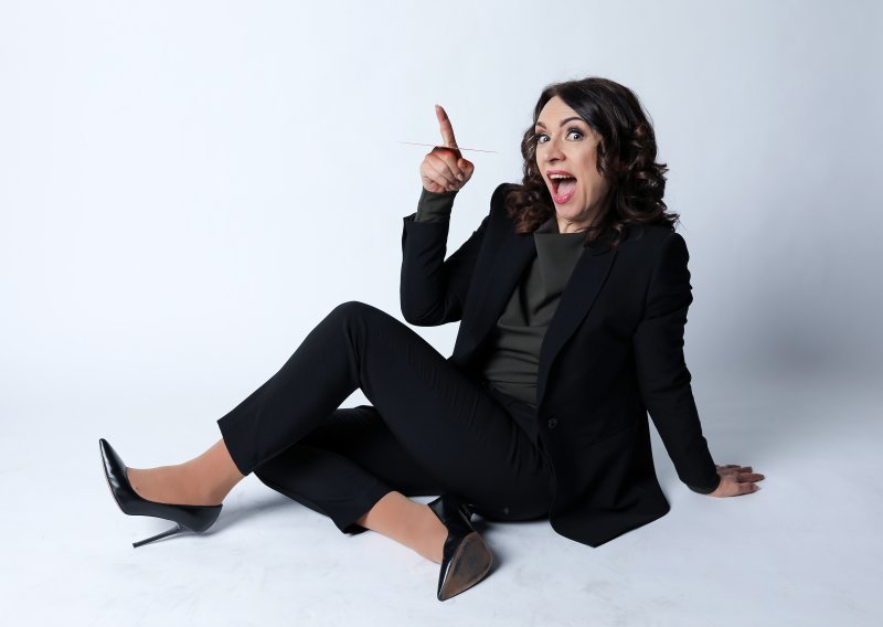 Emilija Kokić o kolegama iz 90-ih: 'Čekiramo jedni druge - ima li promjena na licu'