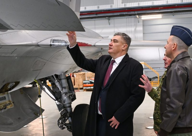 [FOTO/VIDEO] Milanović obišao Ratno zrakoplovstvo: Razgledao Rafale i dronove Bayraktare