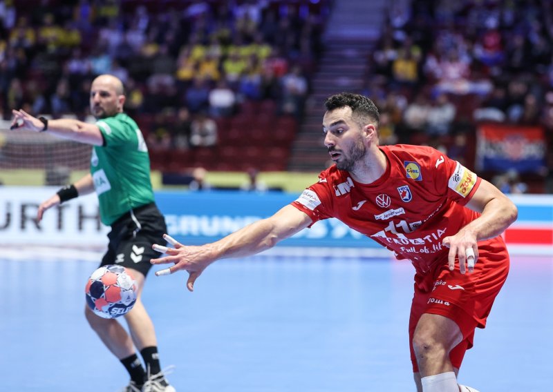 Srnina sestra u suzama gledala što se događa. Nažalost, u drugom dijelu napustio je dvoranu