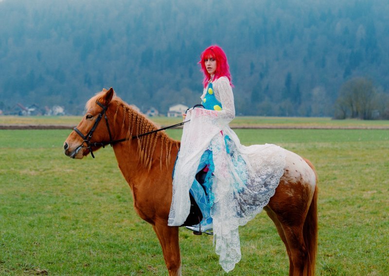 ZEVIN stiže u Tvornicu kulture: Favoritkinja Dore najavljuje svoj veliki zagrebački koncert!