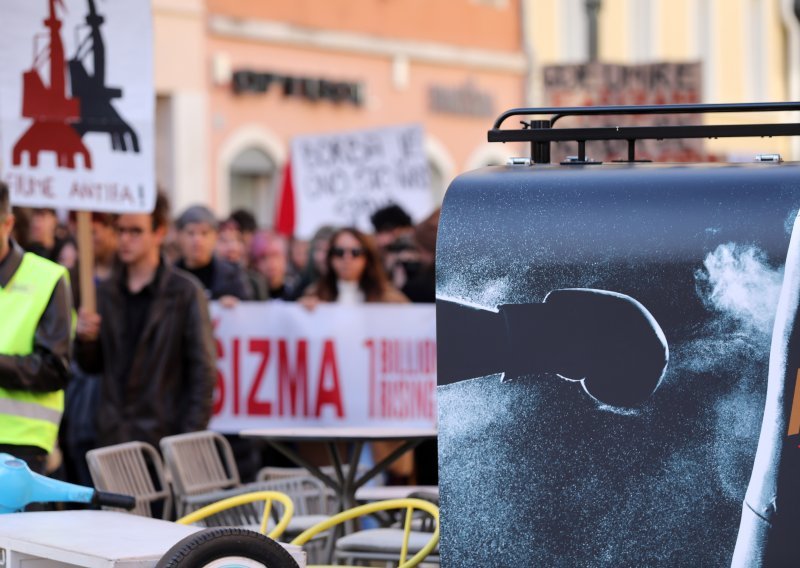 Huligani koji su napali antifašistički marš u Rijeci i veličali NDH pobrali masne kazne