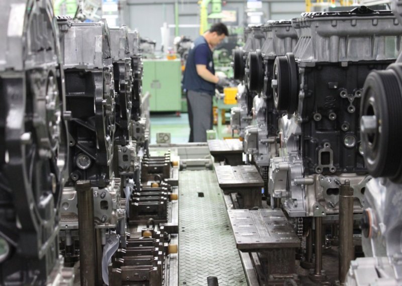 Cijene platine nižu rekorde, a s njom poskupljuju i automobili