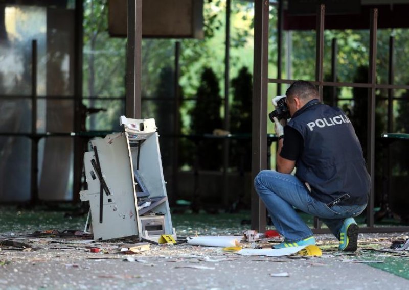 Digli bankomat u zrak pa pali u ruke policiji