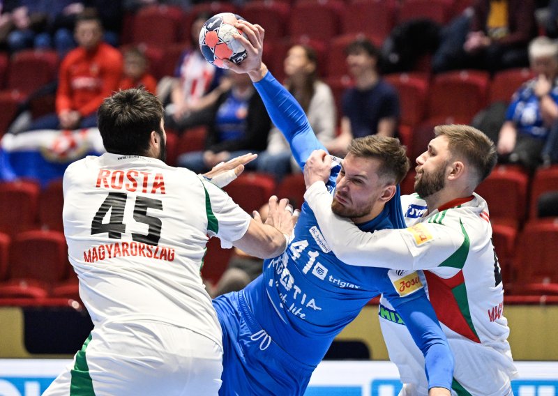 Kaos na kraju utakmice: Umalo tučnjava Hrvata i Mađara