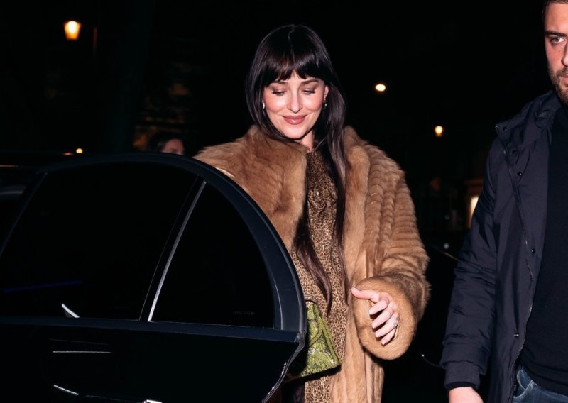 Vraćaju se hit cipele: Svi su bili zaluđeni ovim štiklama, a sada će se ponovno razgrabiti