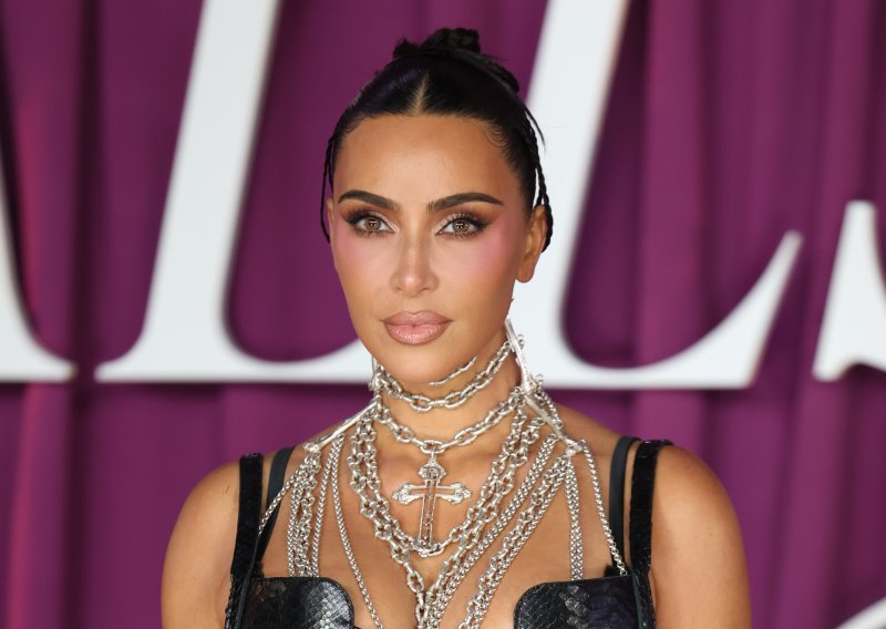 Kim Kardashian konačno otkrila zašto su Harry i Meghan panično tražili brisanje fotografija