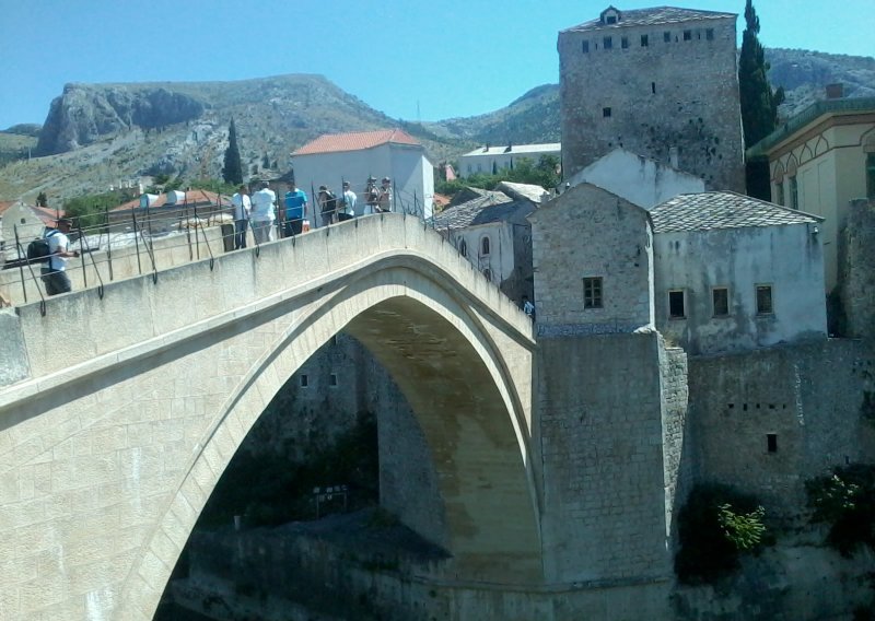 SDA traži podjelu Mostara na četiri općine