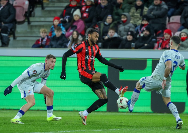 Danci slomili Dinamo, prolazak u nokaut fazu neizvjestan