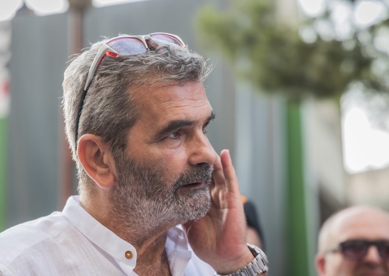 Legendarni Baka Slišković završio na operaciji