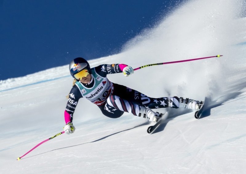 Pogledajte težak pad Lindsey Vonn; otkazan spust za skijašice