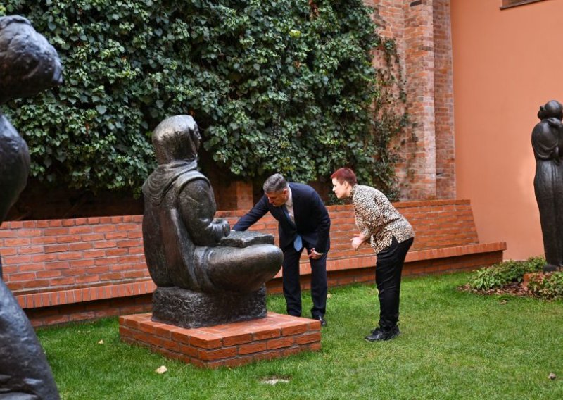 Milanović 'sudjelovao' u Noći muzeja: Obišao obnovljeni stalni postav Atelijera Meštrović