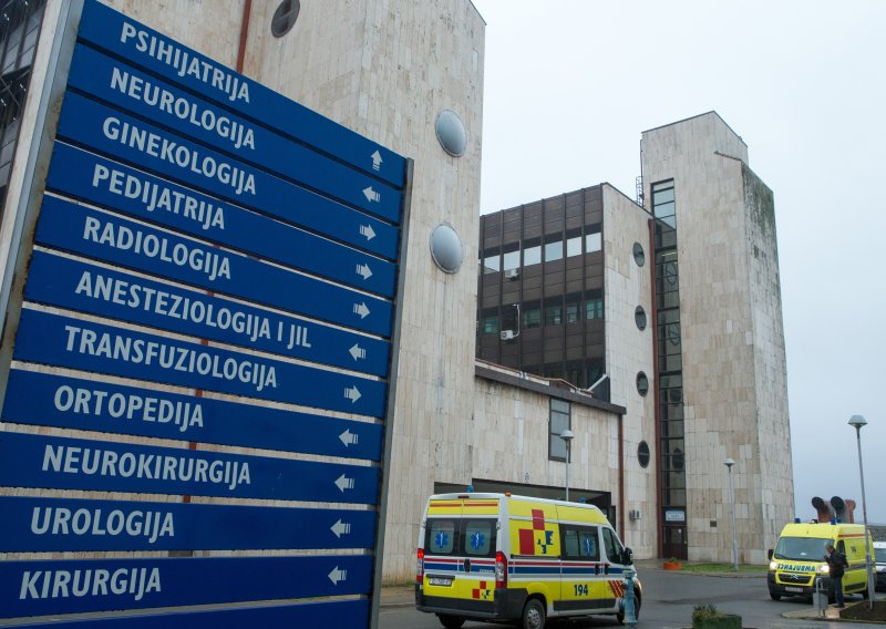 KBC Osijek: Slučaj uhićenog liječnika nije povezan s davanjem otkaza kolegi