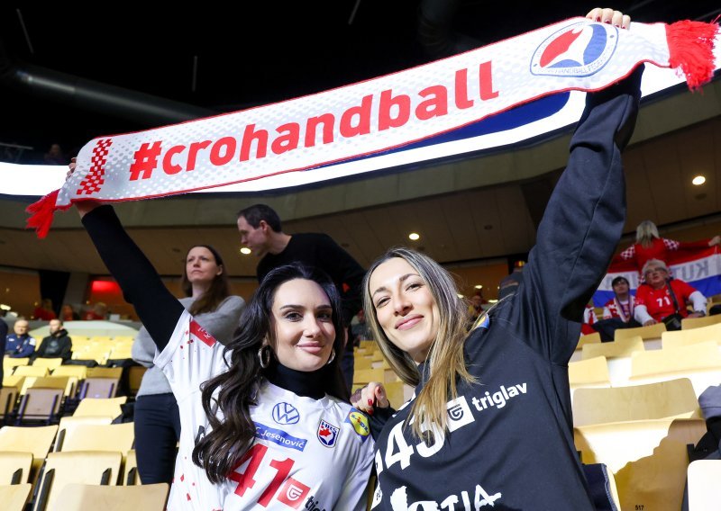 Kakva podrška! Lijepe Hrvatice okupirale tribine i oduševile fotografe