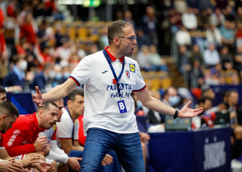 'Ja sam rekao, dokle god idu na utakmice s domoljubnim pjesmama i Thompsonom...'