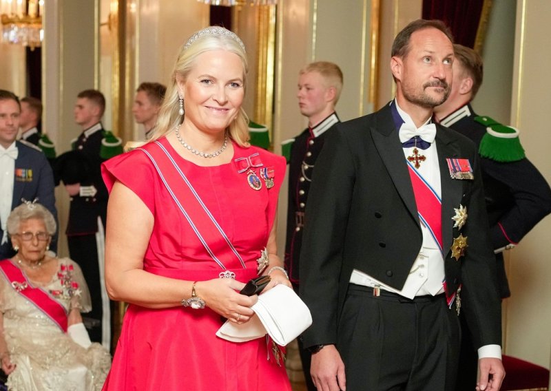 Skandal potresa norvešku kraljevsku obitelj: Princeza je godinama bila povezana s Epsteinom