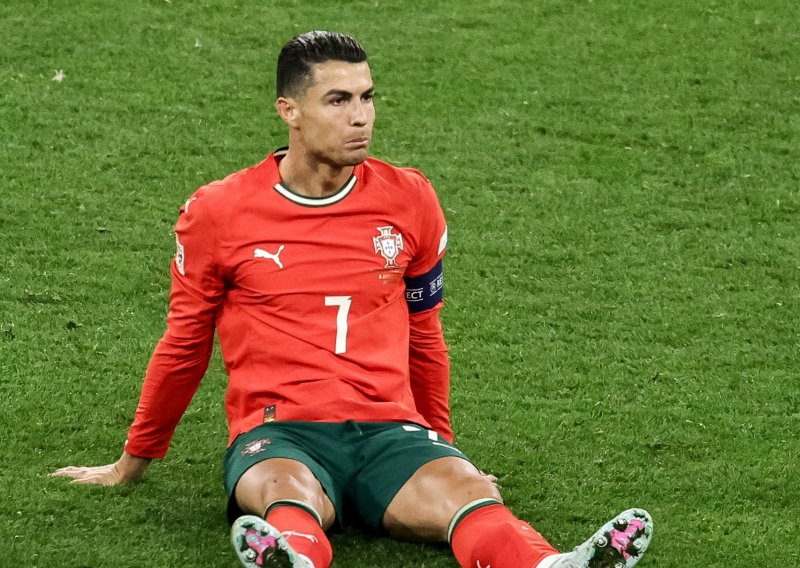 Nezadovoljni Cristiano Ronaldo odbija igrati za Al-Nassr