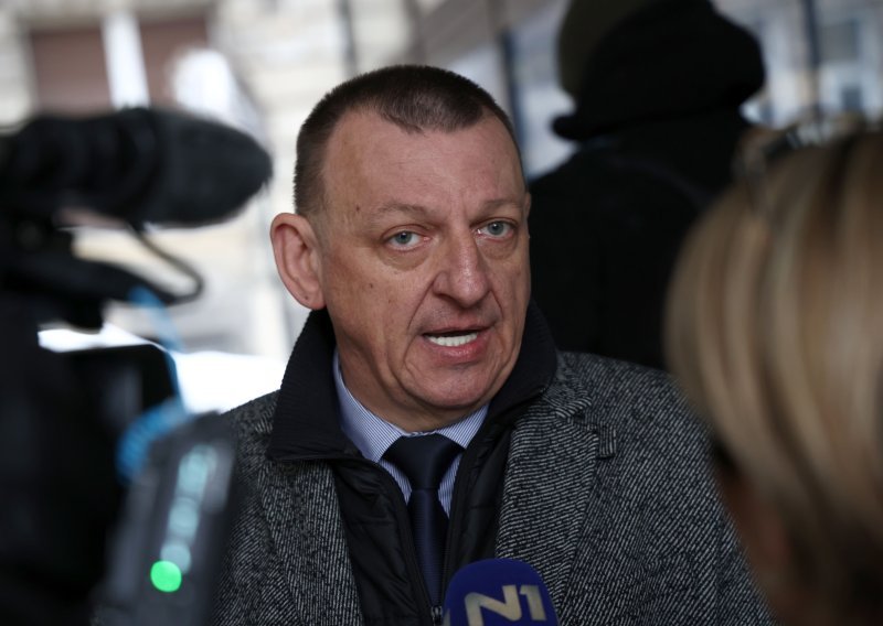 HDZ: Zabrane Thompsona su zabrana svega nacionalnog i domoljubnog