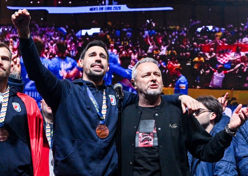 Jedan brončani rukometaš nije se pojavio na dočeku na Trgu bana Jelačića