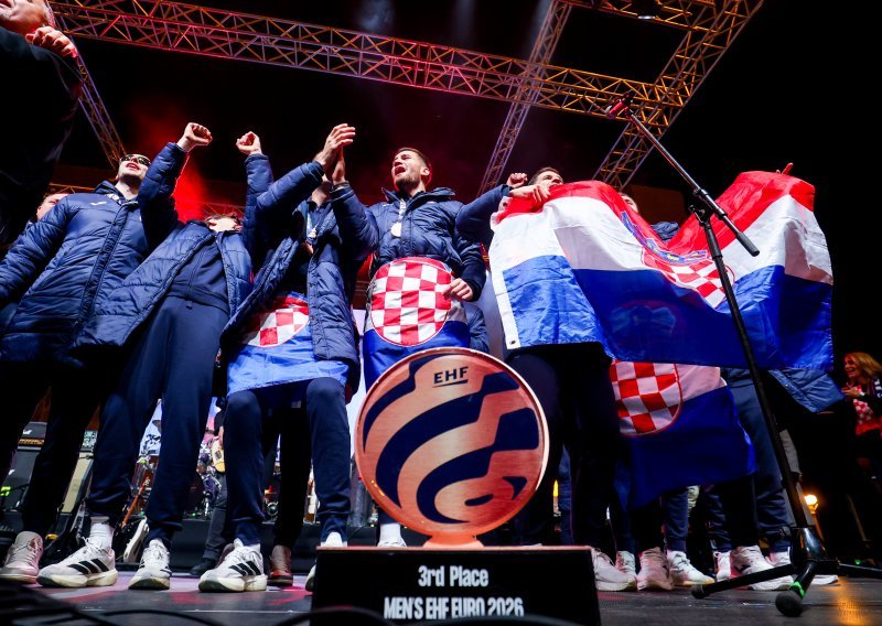 FOTO Pogledajte kako je Zagreb dočekao brončane rukometaše