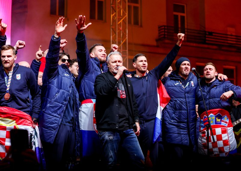 Što je bilo: Thompson na Trgu ogolio tri neugodne činjenice