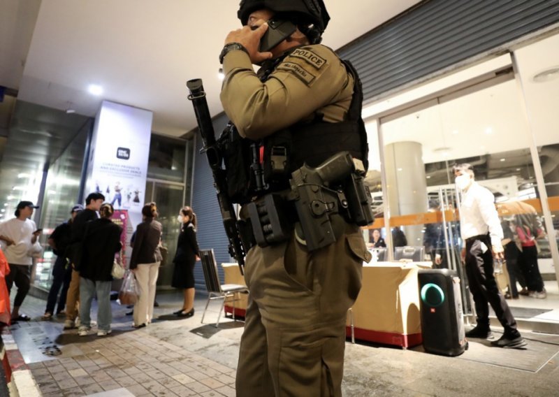 Human Rights Watch: SAD tone u autoritarizam, demokracija je na razini iz 1985.