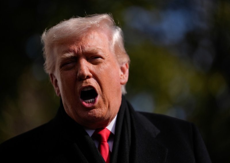 Trump: Republikanci moraju preuzeti kontrolu nad izborima u saveznim državama