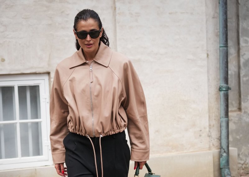 Zaboravite na balerinke: Ove 'kućne' cipele očarale su modni svijet i obilježit će proljeće