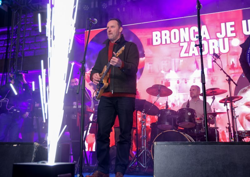 Pogledajte kako su Zadrani dočekali rukometaše, a Sigurdsson se primio i gitare