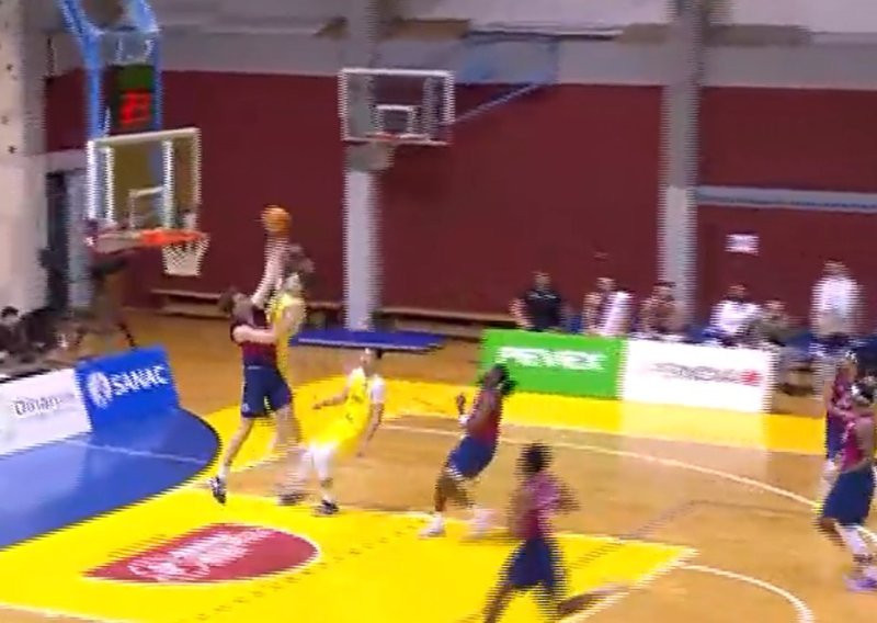 Pogledajte ludo zakucavanje igrača Dubrave