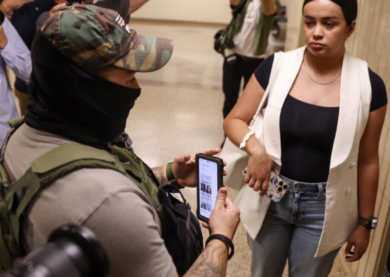 Promatrači u ljubičastim prslucima snimat će i nadzirati agente ICE-a u New Yorku