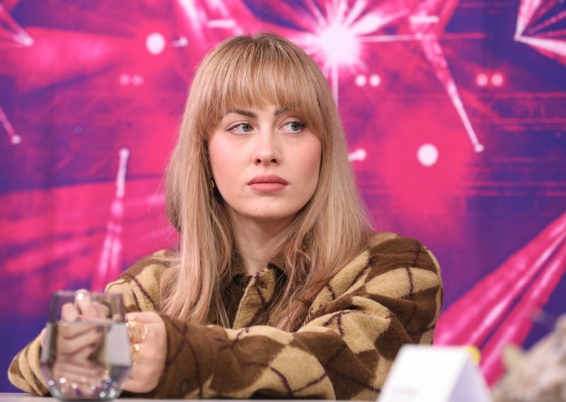 Ispovijest naše pjevačice koja se okrenula vjeri i potpuno promijenila život