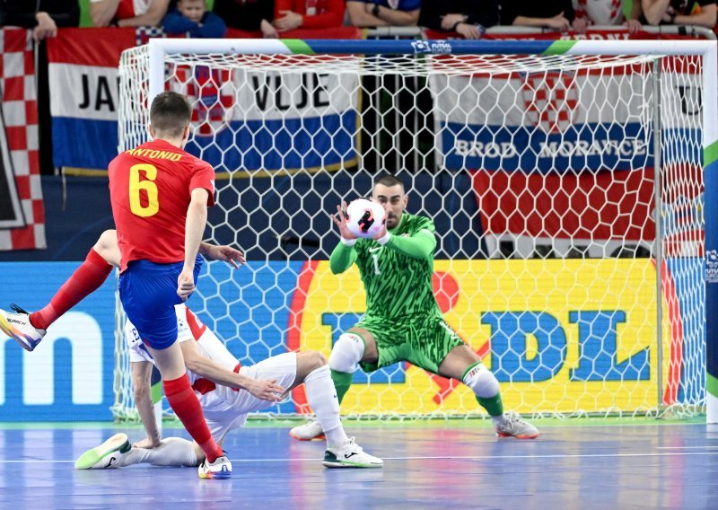 Hrvatski golman nakon drame u polufinalu Eura: 'Da ne daj Bože izbije rat...'