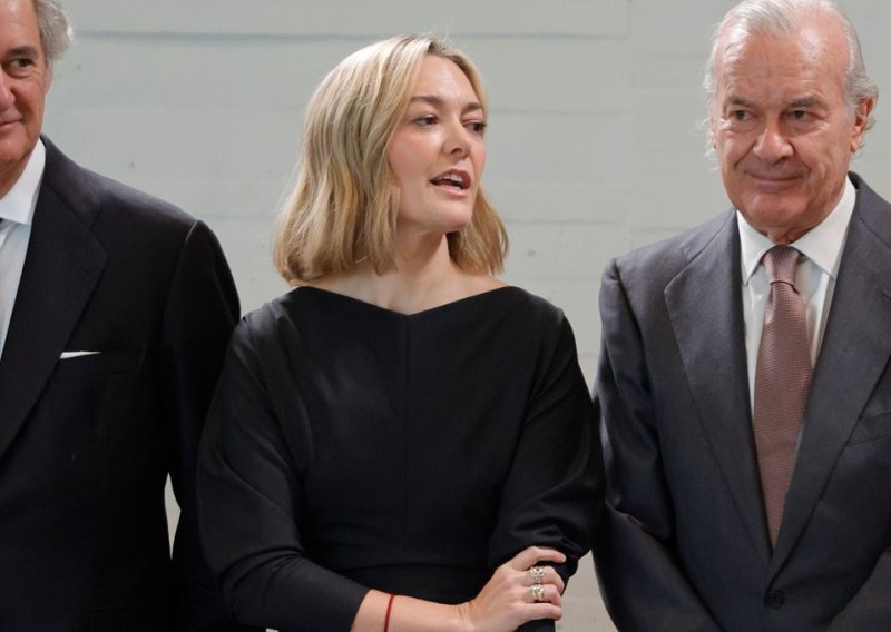 Šefica Zare nosi cipele koje spašavaju svaki stajling: Koštaju 40 eura, a izgledaju spektakularno