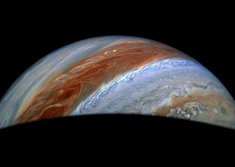 Jupiter je manji nego što se ranije vjerovalo