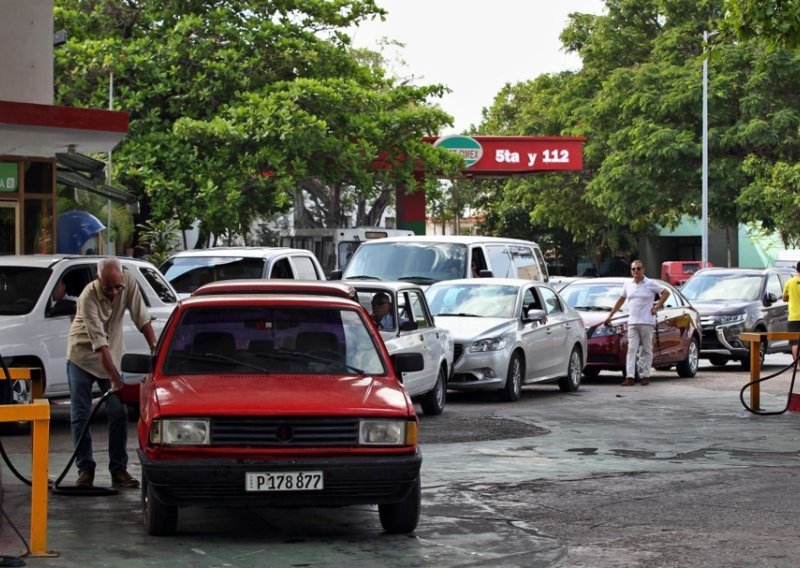 Meksiko želi pomoći Kubi unatoč prijetnjama: Sad traže način kako im poslati gorivo