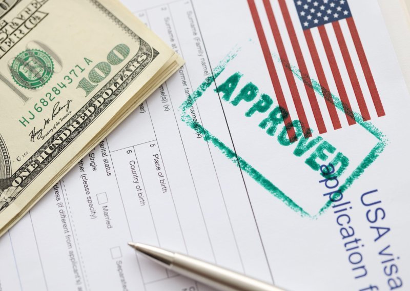 Putujete u SAD? Pazite što imate 'spremljeno' u telefonu jer biste mogli imati velikih problema