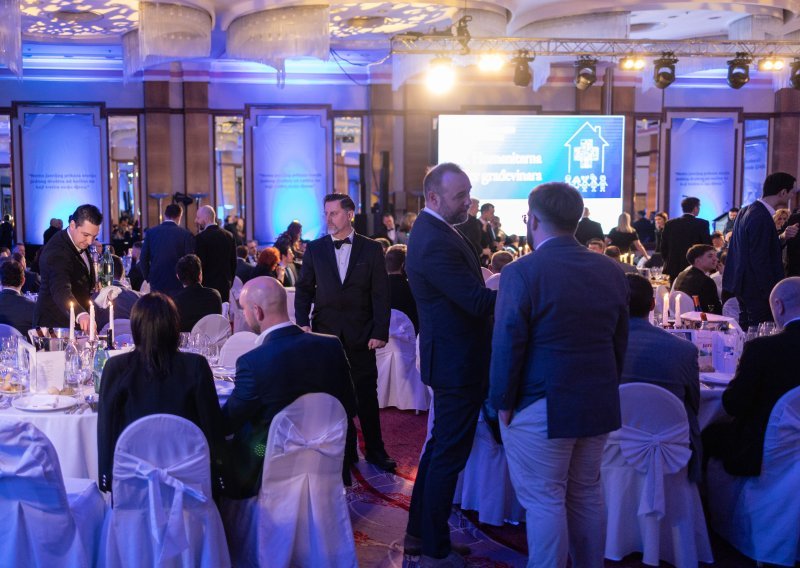 Dres Luke Modrića na aukciji prodan za 36 tisuća eura: Poznato je tko je kupac