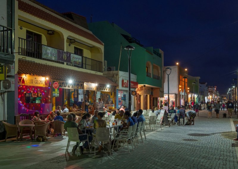 Teška bolest širi se popularnom egzotičnom destinacijom, raste broj oboljelih, ima i mrtvih